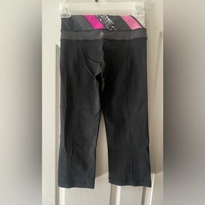 Lululemon Reversible Wunder Under Crop Leggings size 2